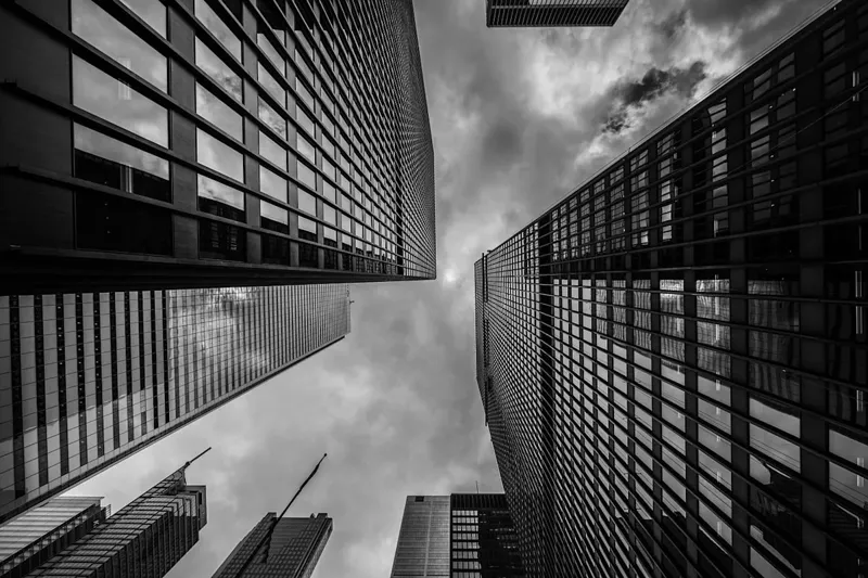 Apollo Commercial Real Estate Finance переоцінює активи після продажу