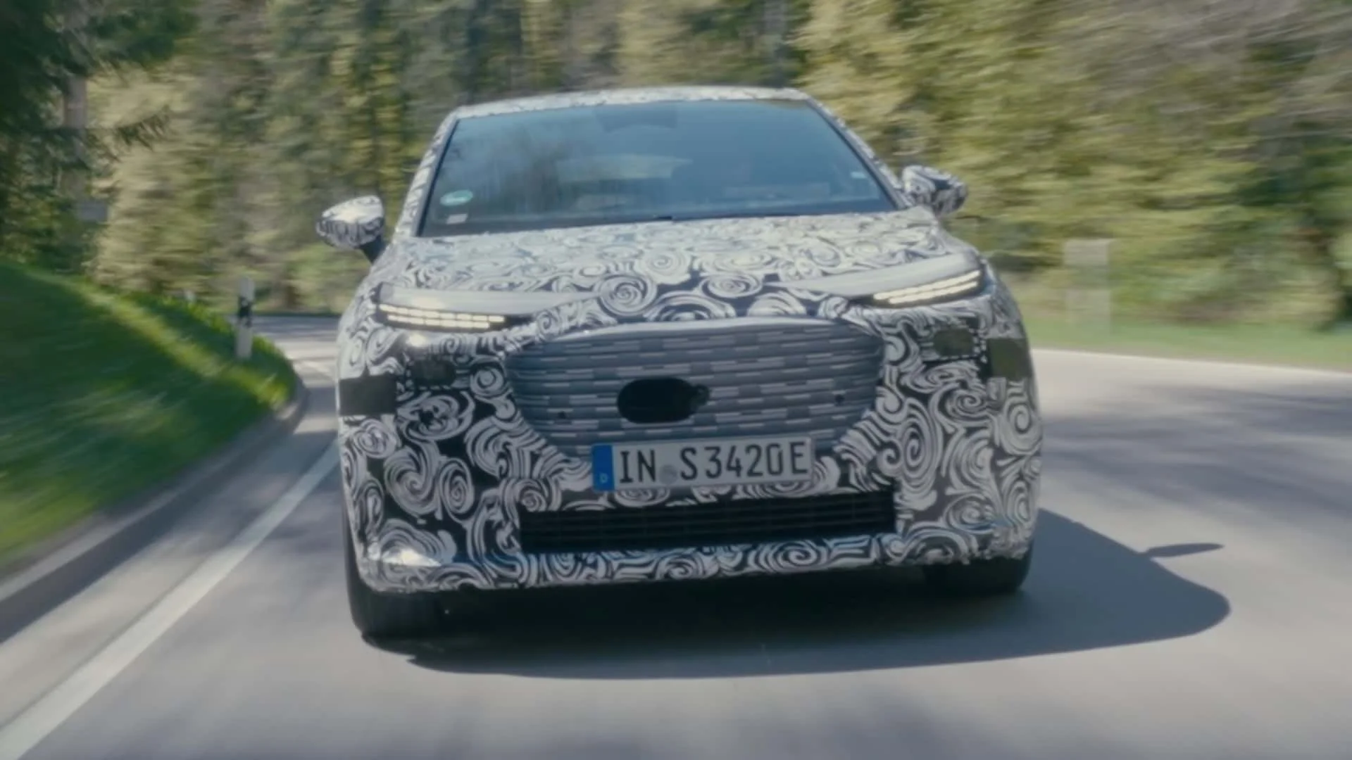 Audi A2 E-Tron повертається: прототип тестують перед дебютом у 2026 році