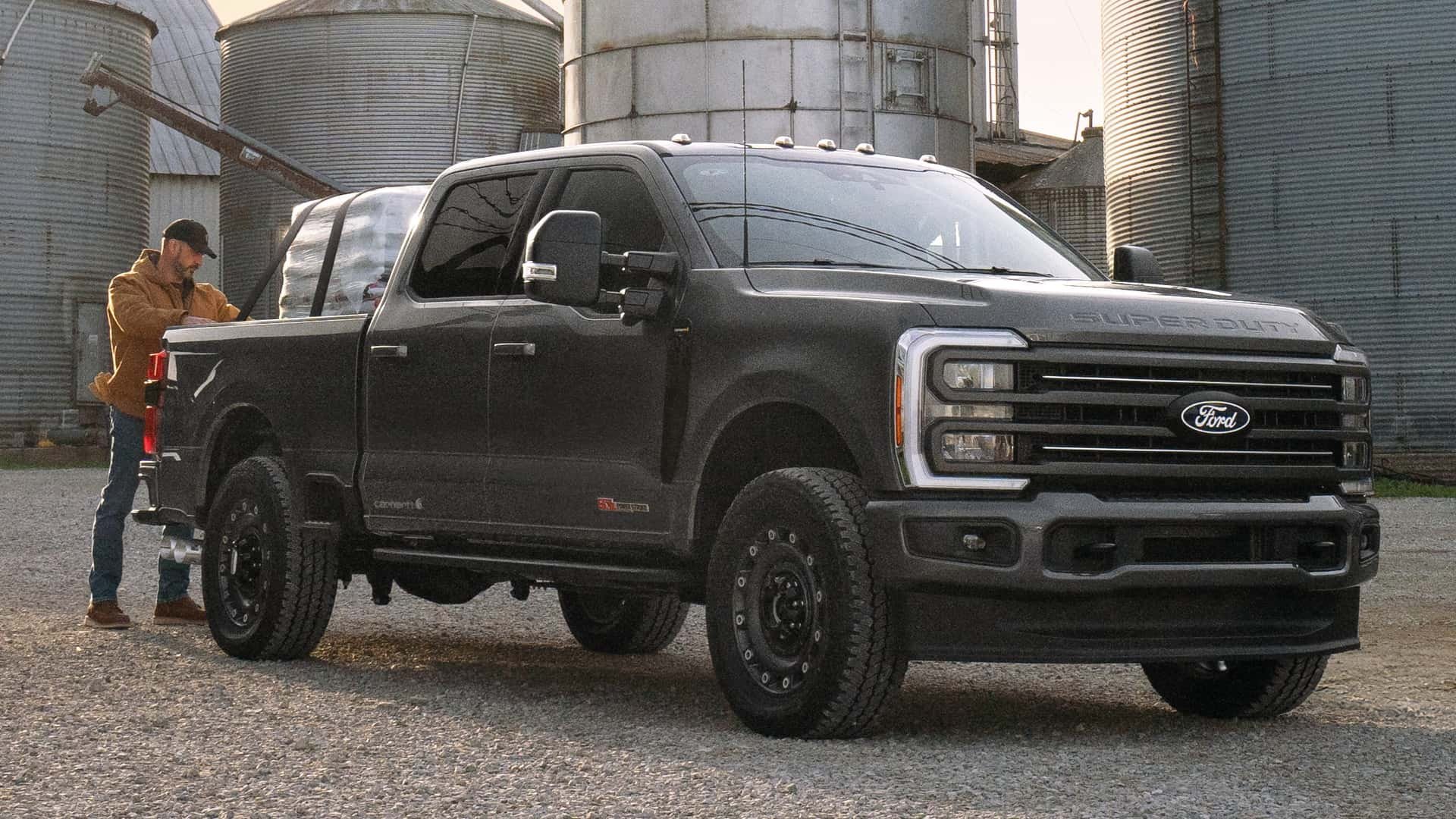 Ford оновлює Super Duty: V8 Godzilla стає базовим двигуном 🔥