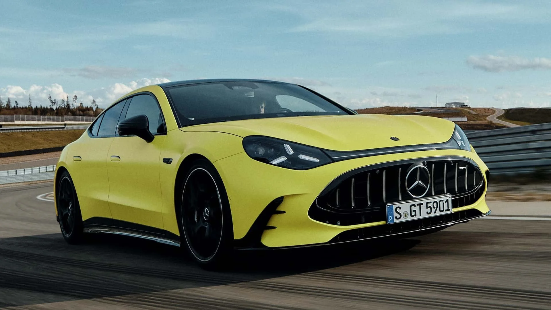 Mercedes-AMG GT 4-Door стає повністю електричним: деталі та характеристики